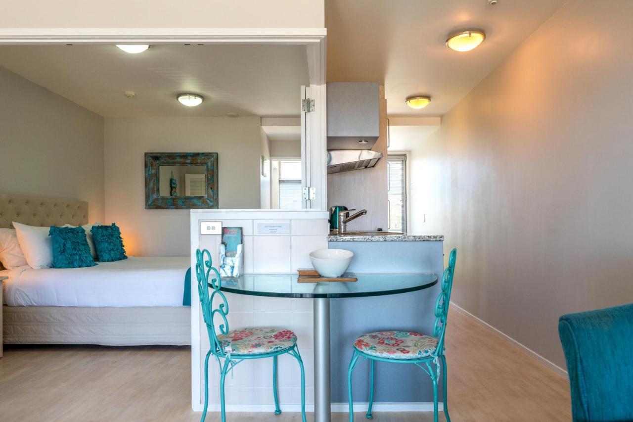 Oneroa Bay Villas Extérieur photo