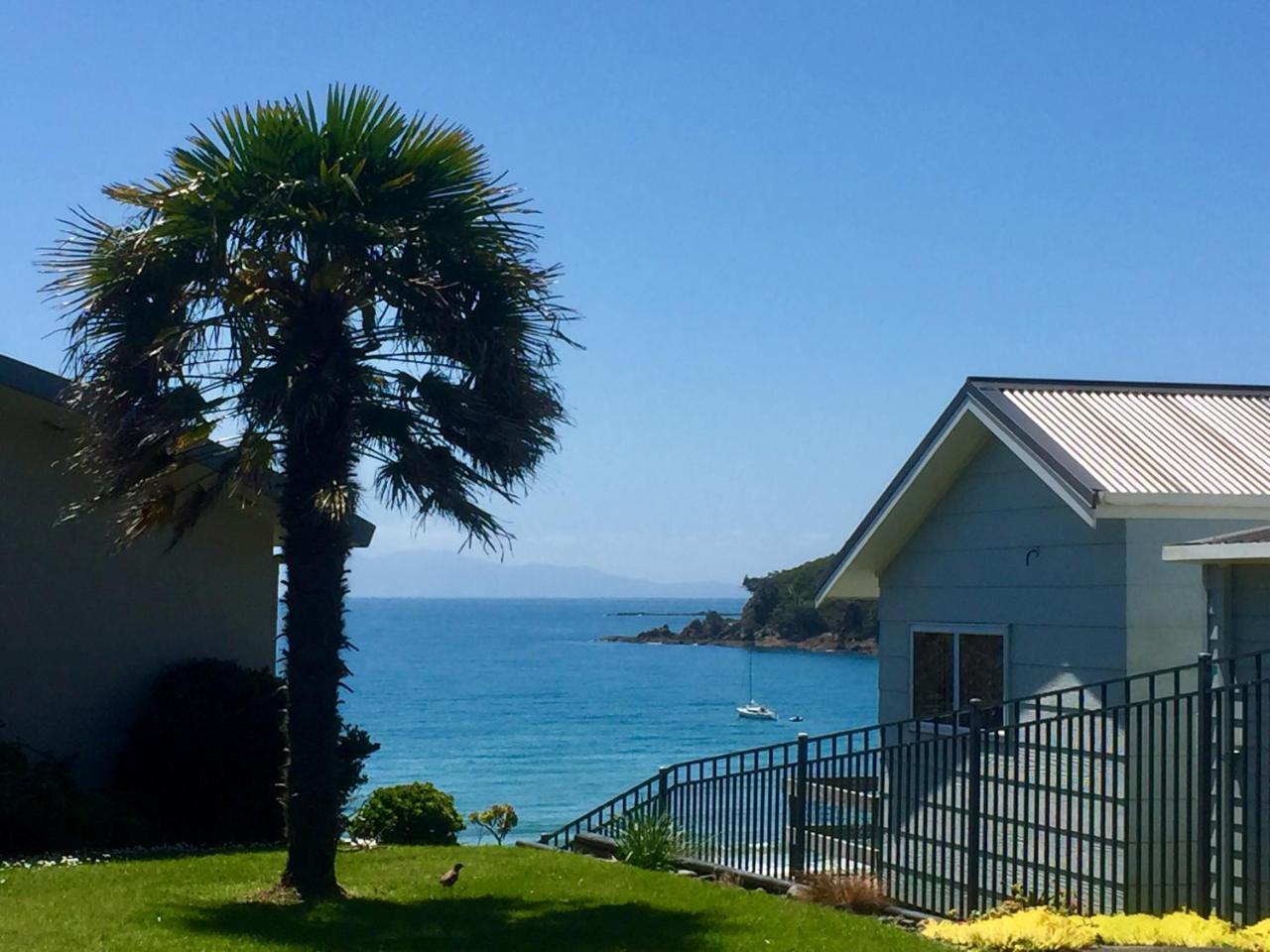 Oneroa Bay Villas Extérieur photo